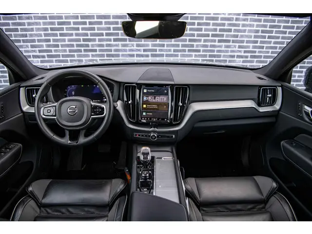 Volvo XC60 B5 Plus Dark 2023 Benzine 5