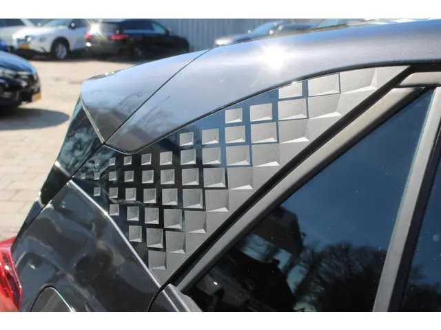 CUPRA Born Essential 62 kWh 2023 Elektrisch 18