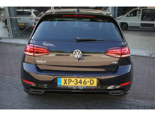 Volkswagen Golf 1.4 TSI | R-line 2017 Benzine 24