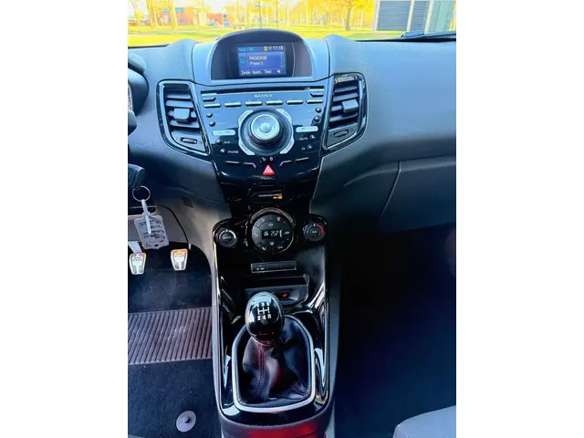 Ford Fiesta 1.0 EcoBoost Red/Black Edition ST 2014 Benzine 6