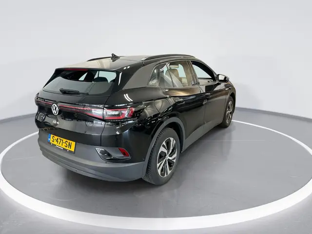 Volkswagen ID.4 3