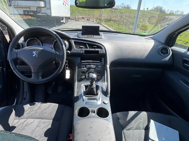 Peugeot 3008 1.6 THP Active / AIRCO / NAVI / NAP 2013 Benzine 12