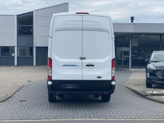 Ford E-Transit 350 L3H3 Trend 68 kWh 2024 Elektrisch 9