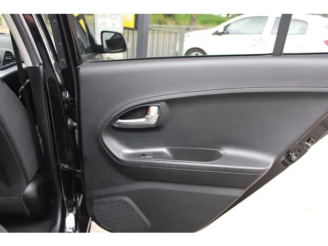 Kia Picanto 1.2 2015 Benzine 16