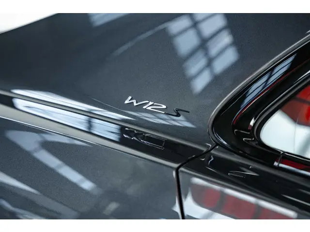 Bentley Flying Spur 6.0 W12 S 2017 Benzine 16