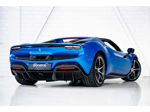 Ferrari 296 GTS 2024 Hybride Benzine 3
