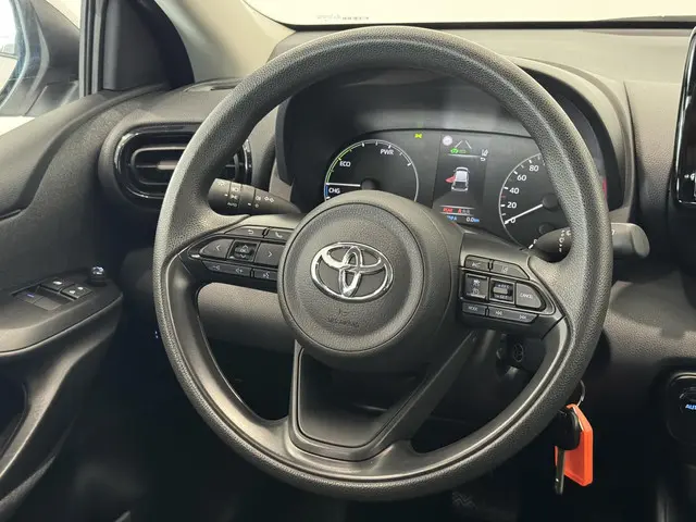 Toyota Yaris 1.5 Hybrid Active 2022 Hybride Benzine 28