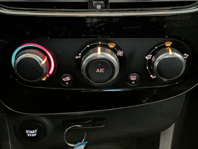 Renault Clio Estate 0.9 TCe Zen 2018 Benzine 14