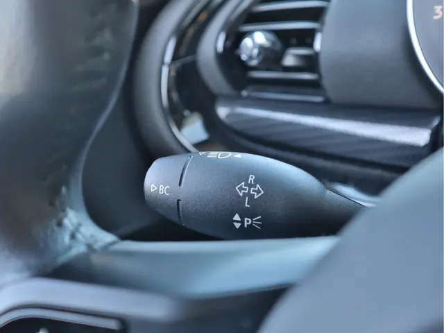 MINI Clubman Mini 1.5 One Business Edition 2022 Benzine 10