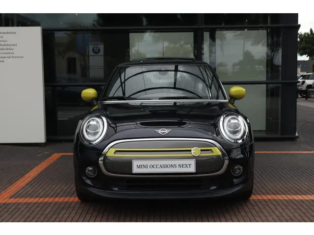 MINI Electric Yours 2020 Elektrisch 3