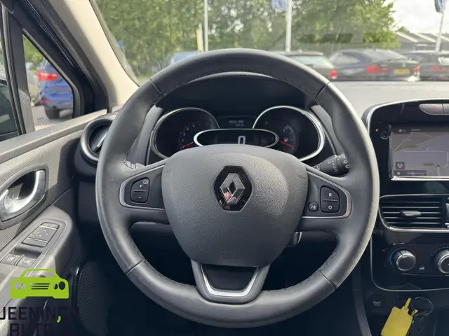Renault Clio 0.9 TCe Limited 2018 Benzine 8