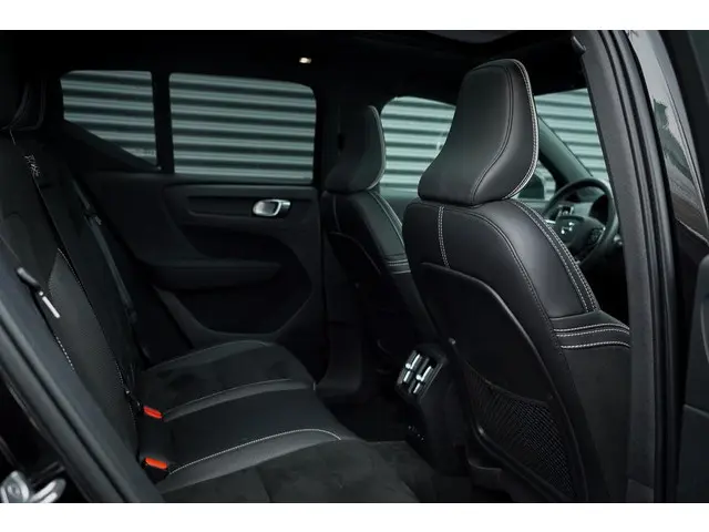 Volvo XC40 Recharge P8 AWD R-Design 2020 Elektrisch 8