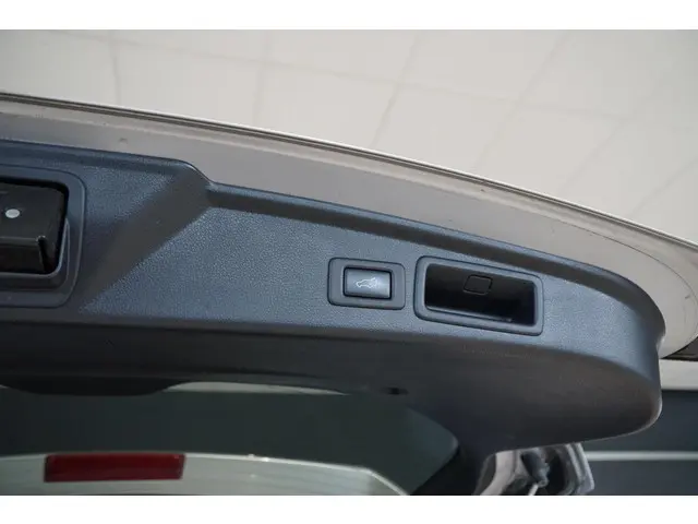 Subaru Forester 4wd 2014 Benzine 15