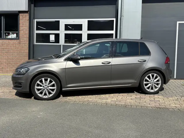 Volkswagen Golf 1.4 TSI Highline 2016 Benzine 8