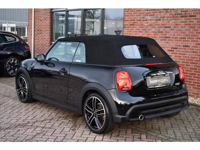 MINI Cooper Cabrio Mini 1.5 136pk aut 2021 Benzine 54