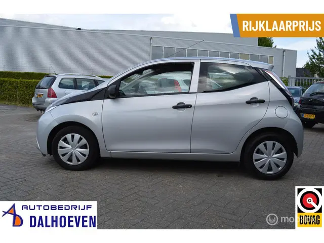 Toyota Aygo 1.0 VVT-i x 2018 Benzine 8