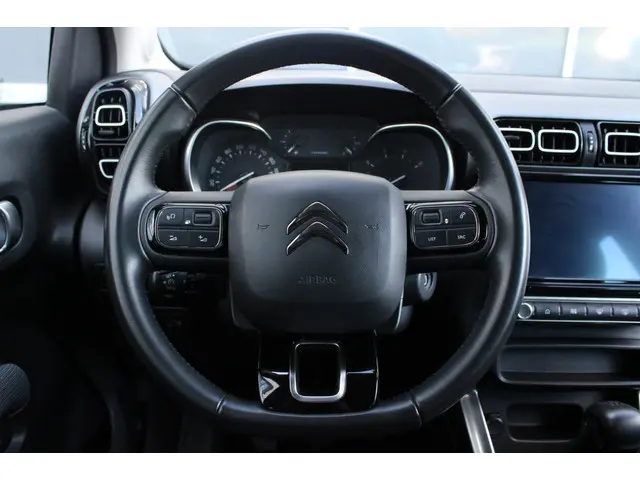 Citroën C3 Aircross 1.2 PureTech Shine 2021 Benzine 19