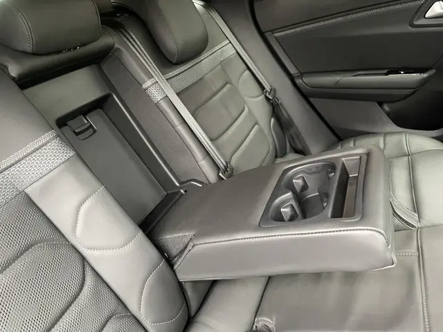 Citroën C5 X 1.2 PureTech Business 2022 Benzine 55