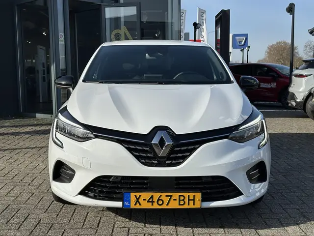 Renault Clio TCe 90 Techno 2023 Benzine 30