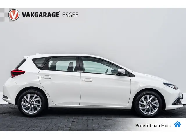 Toyota Auris 1.3 Now RIJKLAAR INCL:GARANTIE 2018 Benzine 4