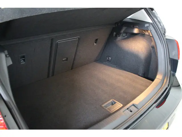 Volkswagen Golf 1.5 TSI Comfortline 2020 Benzine 9