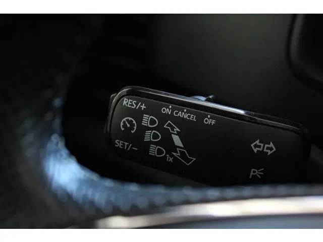 Škoda Karoq 1.5 TSI ACT Sportline Business 2021 Benzine 27