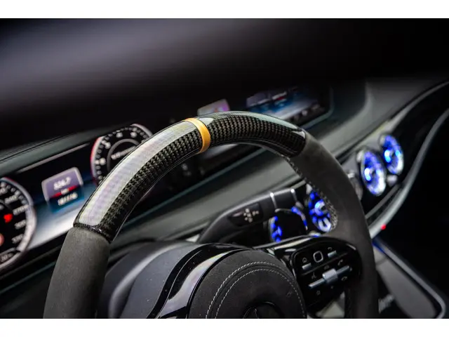 Mercedes-Benz S-Klasse AMG 63 4Matic Lang 2015 Benzine 33