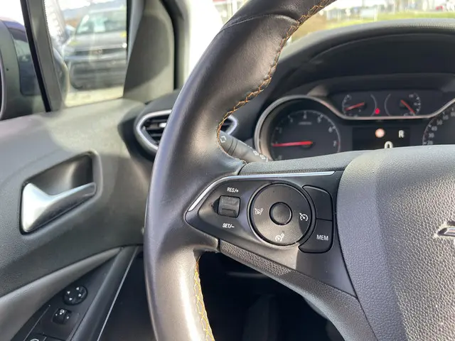 Opel Crossland X 1.2 Turbo Innovation 2019 Benzine 17