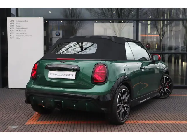 MINI Cabrio 2.0 JCW 2025 Benzine 4
