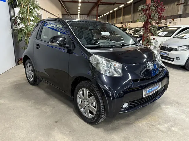 Toyota iQ 1.0 VVTi Aspiration // Navi // Ecc 2014 Benzine 4
