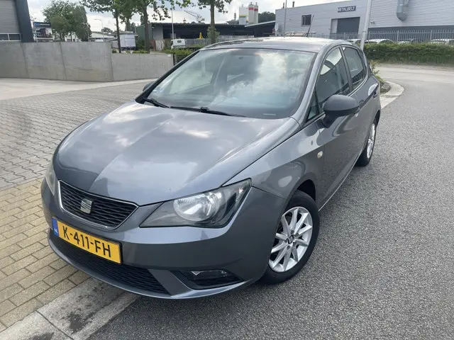 SEAT Ibiza 1.2 Style, 5x deuren, Carplay, Airco 2012 Benzine 1