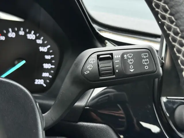 Ford Fiesta 1.0 EcoBoost Hybrid ST-Line X 2021 Benzine 22