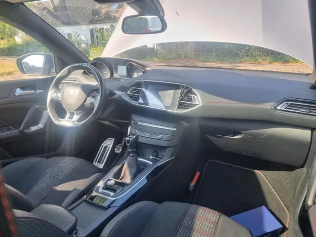 Peugeot 308 SW Puretech 130 GT Line Pano 2021 Benzine 12