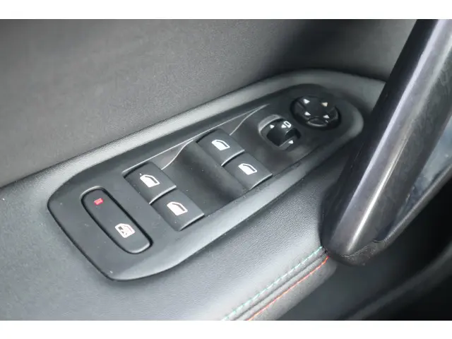 Peugeot 308 SW 1.2 PureTech Tech Edition 2019 Benzine 17