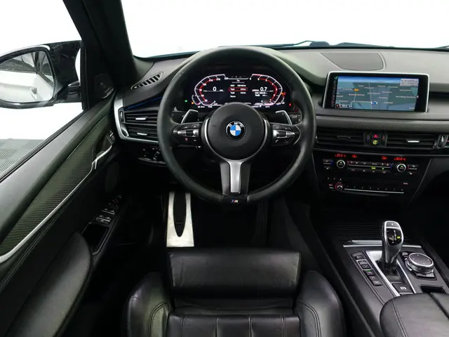 BMW X5 xDrive30d M Performance Aut- 2016 Diesel 6
