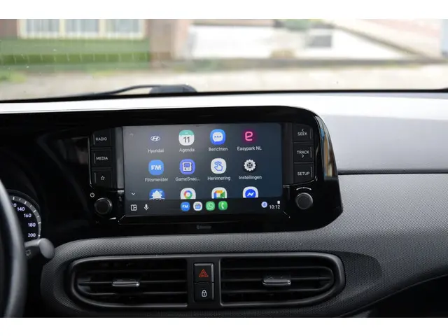 Hyundai i10 1.0 Comfort 2022 Benzine 19