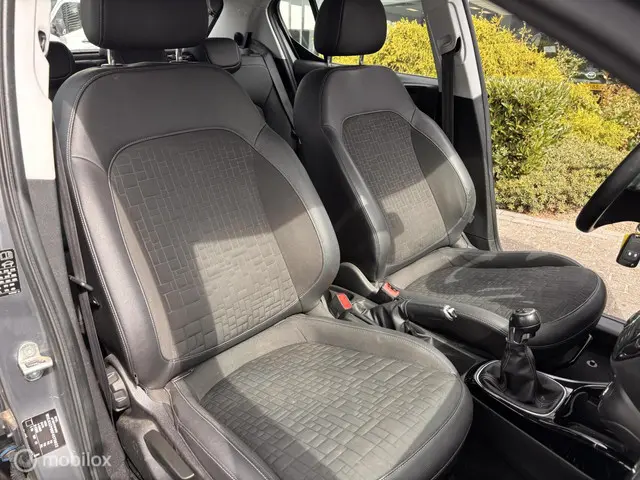 Opel Corsa 1.4 Cosmo Xenon 2015 Benzine 10