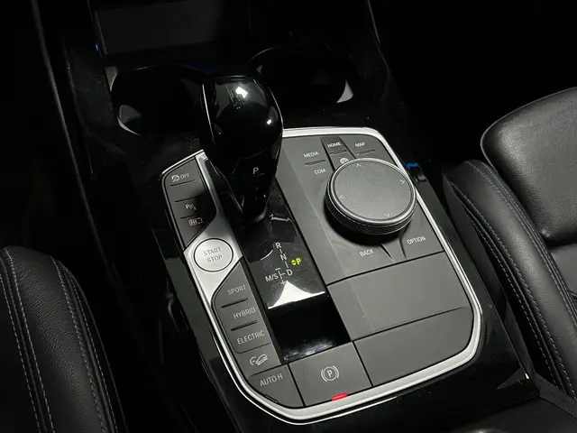 BMW X3 xDrive30e High Executive 2022 Hybride Benzine 35