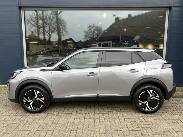 Peugeot 2008 1.2 Turbo 100 PK Allure 2025 Benzine 33