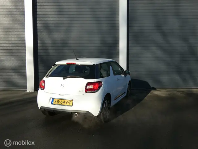 DS DS 3 1.2 PureTech Chic 2016 Benzine 2