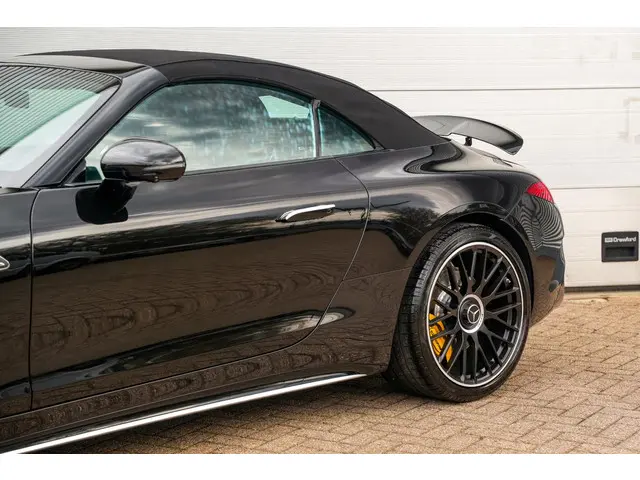 Mercedes-Benz SL Roadster AMG 63 4MATIC+ 2023 Benzine 32