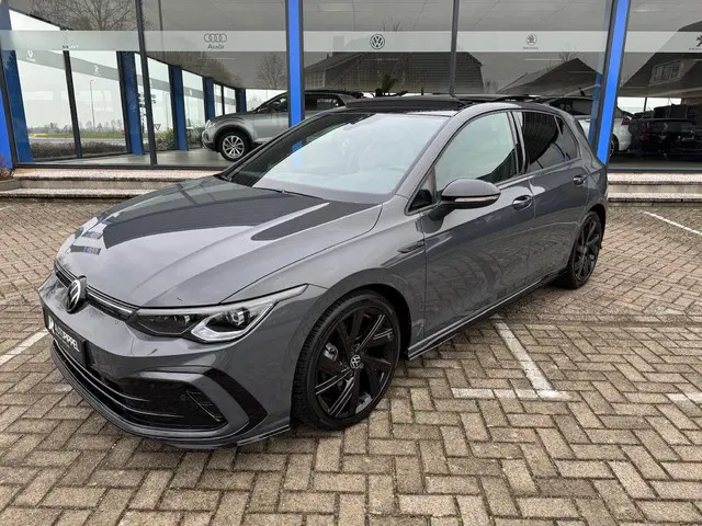 Volkswagen Golf 1.5 eTSI R-Line 2022 Benzine 10