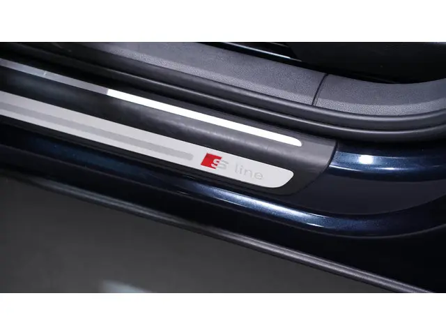 Audi Q3 2.0 TFSI quattro S Edition 2013 Benzine 17