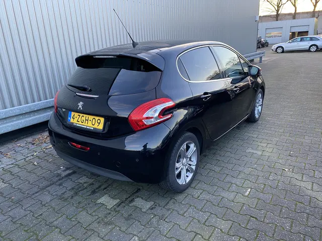 Peugeot 208 2