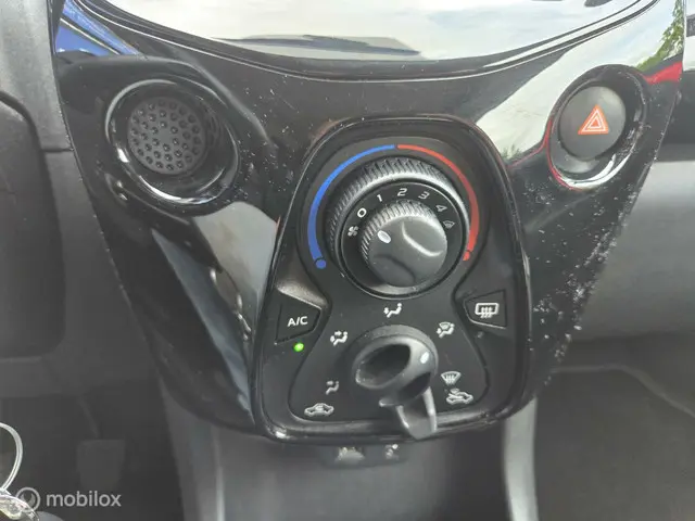 Peugeot 108 1.2 Puretech Allure TOP! 2017 Benzine 22