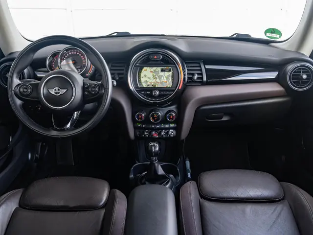 MINI 3-Deurs Cooper 2018 Benzine 7