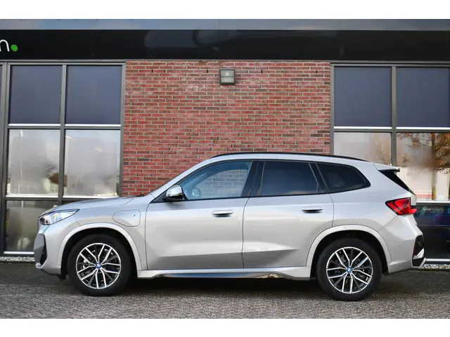 BMW X1 xDrive25e M-Sport 2024 Hybride Benzine 41