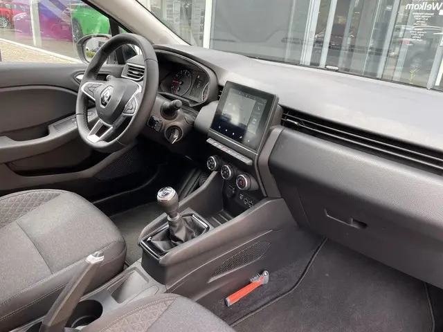Renault Clio TCe 90 Equilibre 2023 Benzine 16
