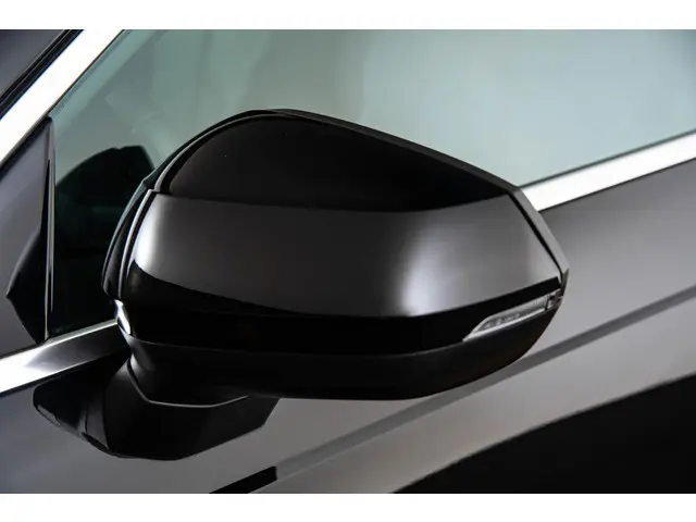 Audi Q3 45 TFSI e S edition 2022 Hybride Benzine 25