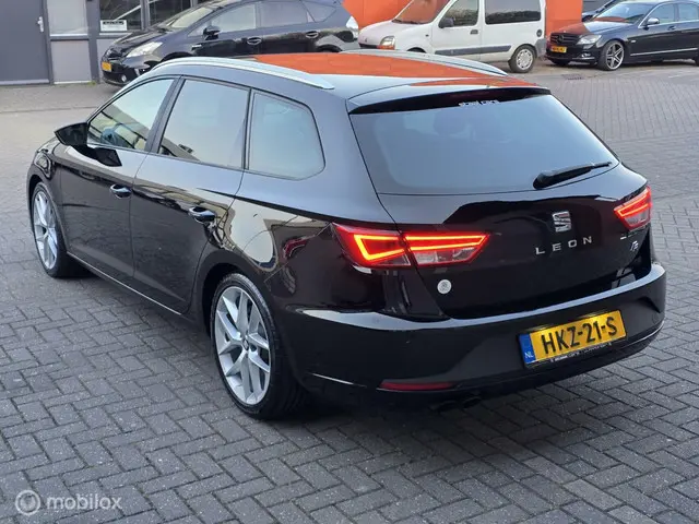 SEAT Leon ST 1.4 EcoTSI-ACT FR✅️DSG✅️APK✅️150pk✅️ 2015 Benzine 4